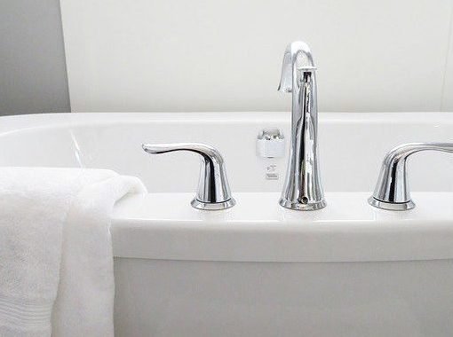 tub with new water faucet